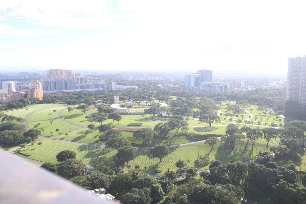 A2J Luxury Bgc Balcony Suite Near Sm Aura Taguig Manila Exteriér fotografie