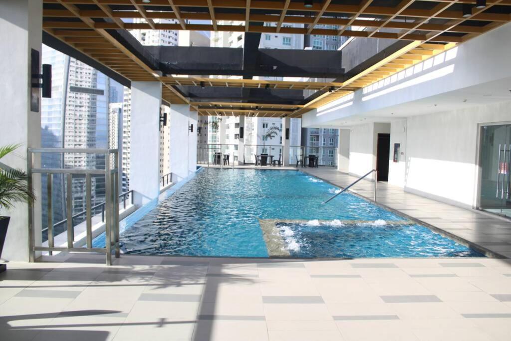 A2J Luxury Bgc Balcony Suite Near Sm Aura Taguig Manila Exteriér fotografie