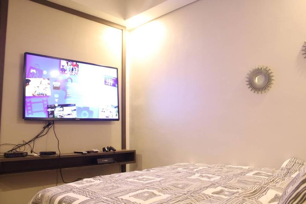 A2J Luxury Bgc Balcony Suite Near Sm Aura Taguig Manila Exteriér fotografie